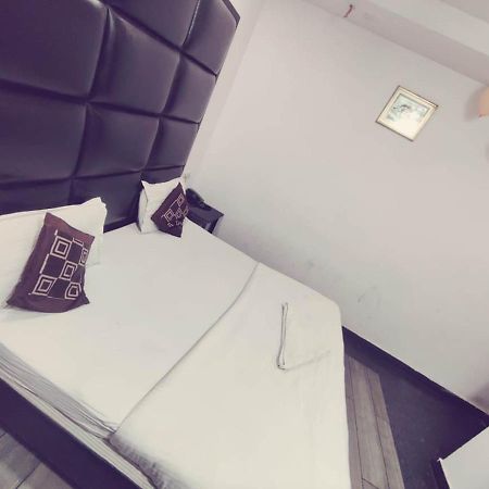 Hotel Saya Deluxe Near New Delhi Railway Station ' Экстерьер фото