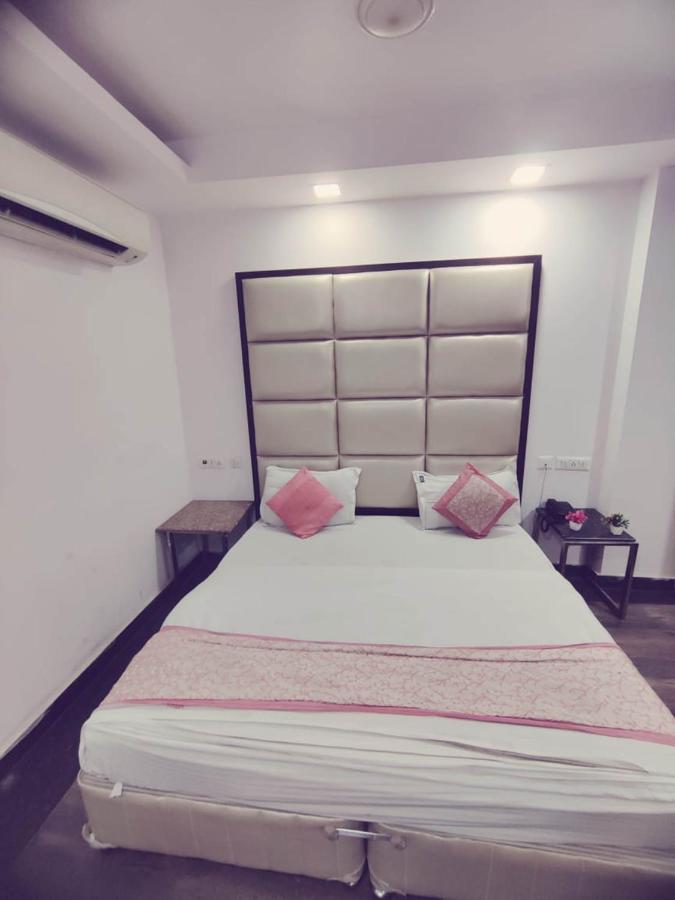 Hotel Saya Deluxe Near New Delhi Railway Station ' Экстерьер фото