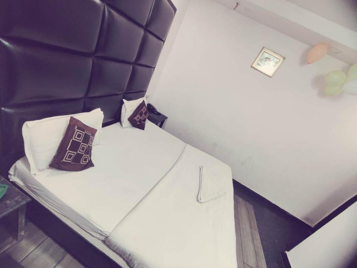 Hotel Saya Deluxe Near New Delhi Railway Station ' Экстерьер фото